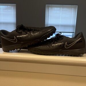 Nike Phantom Black Athletic Shoes